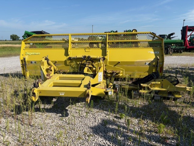 2011 Degelman 7900 Image 4