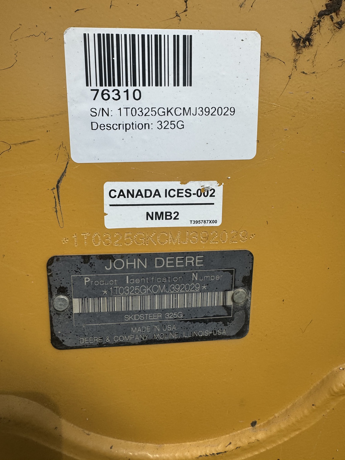 2021 John Deere 325G Image 7