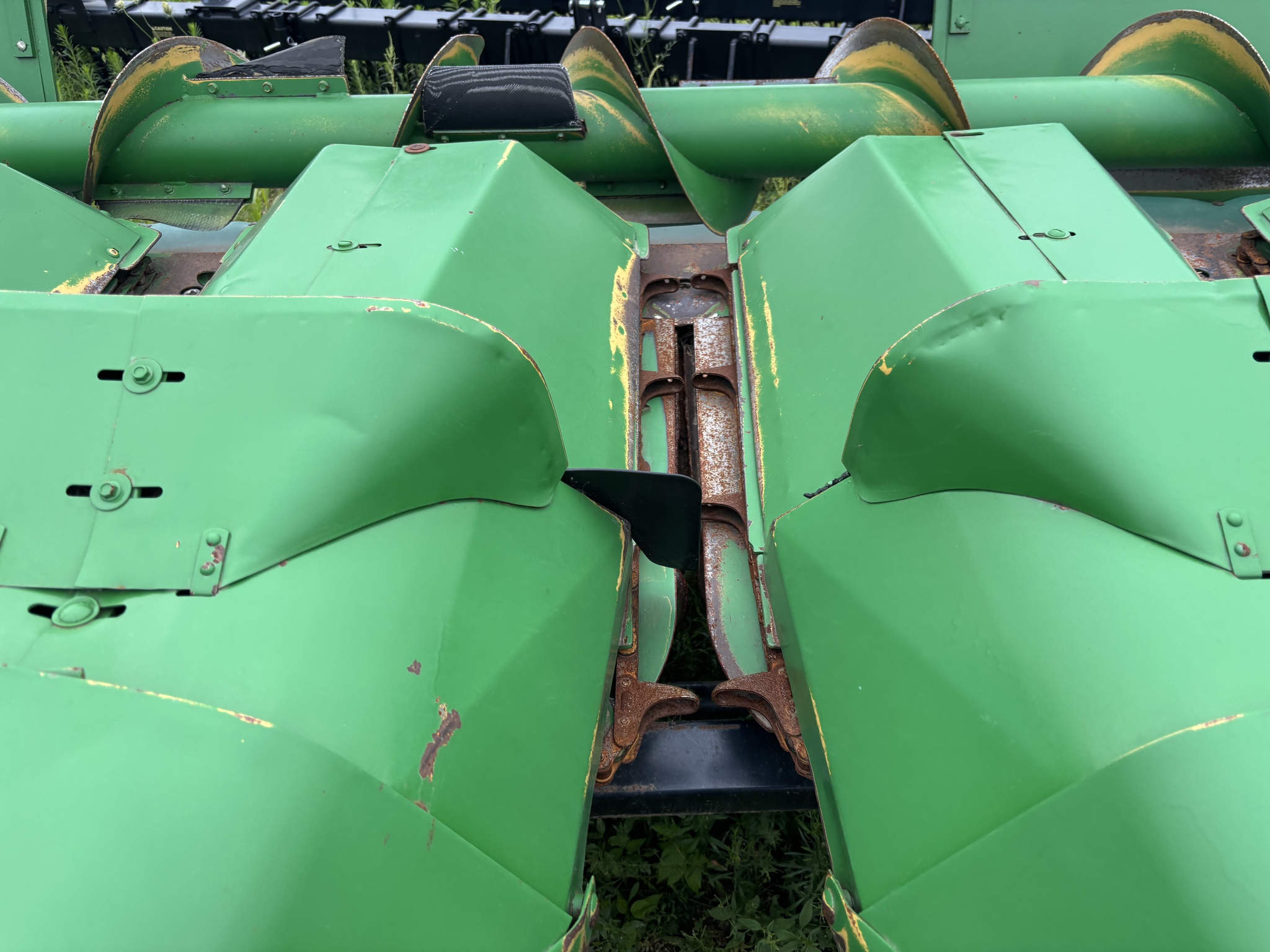 John Deere 843 Image 4