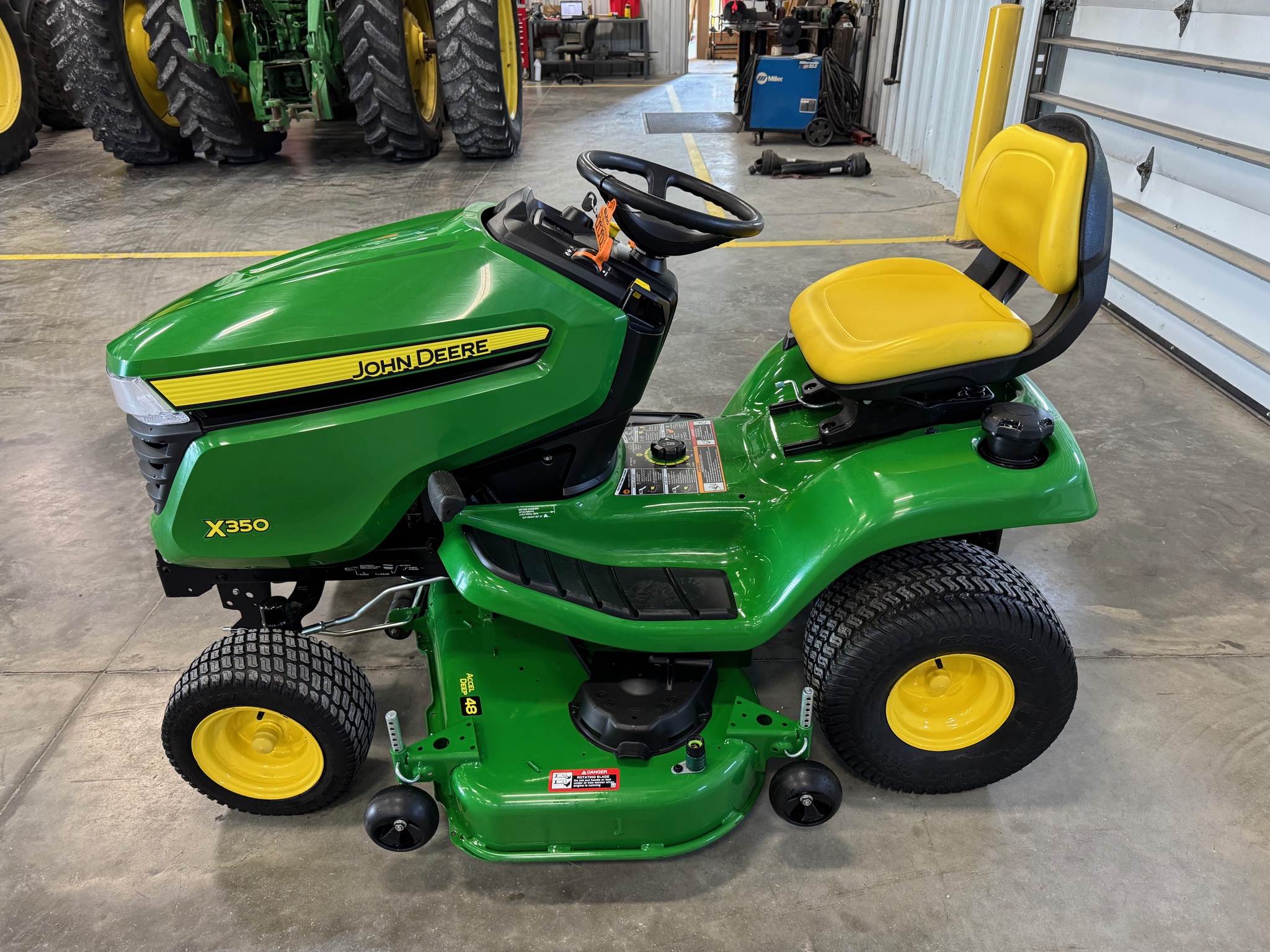 2024 John Deere X350 Image 2
