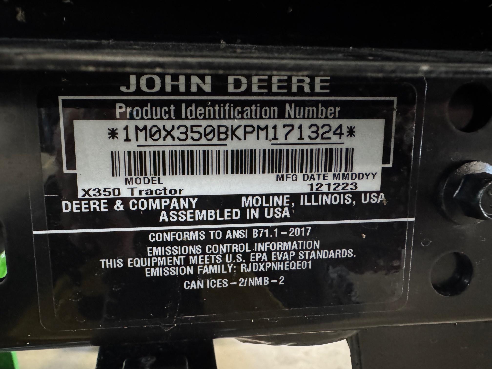 2024 John Deere X350 Image 9
