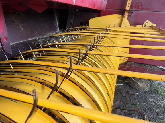 Photo of 2016 New Holland BC5070