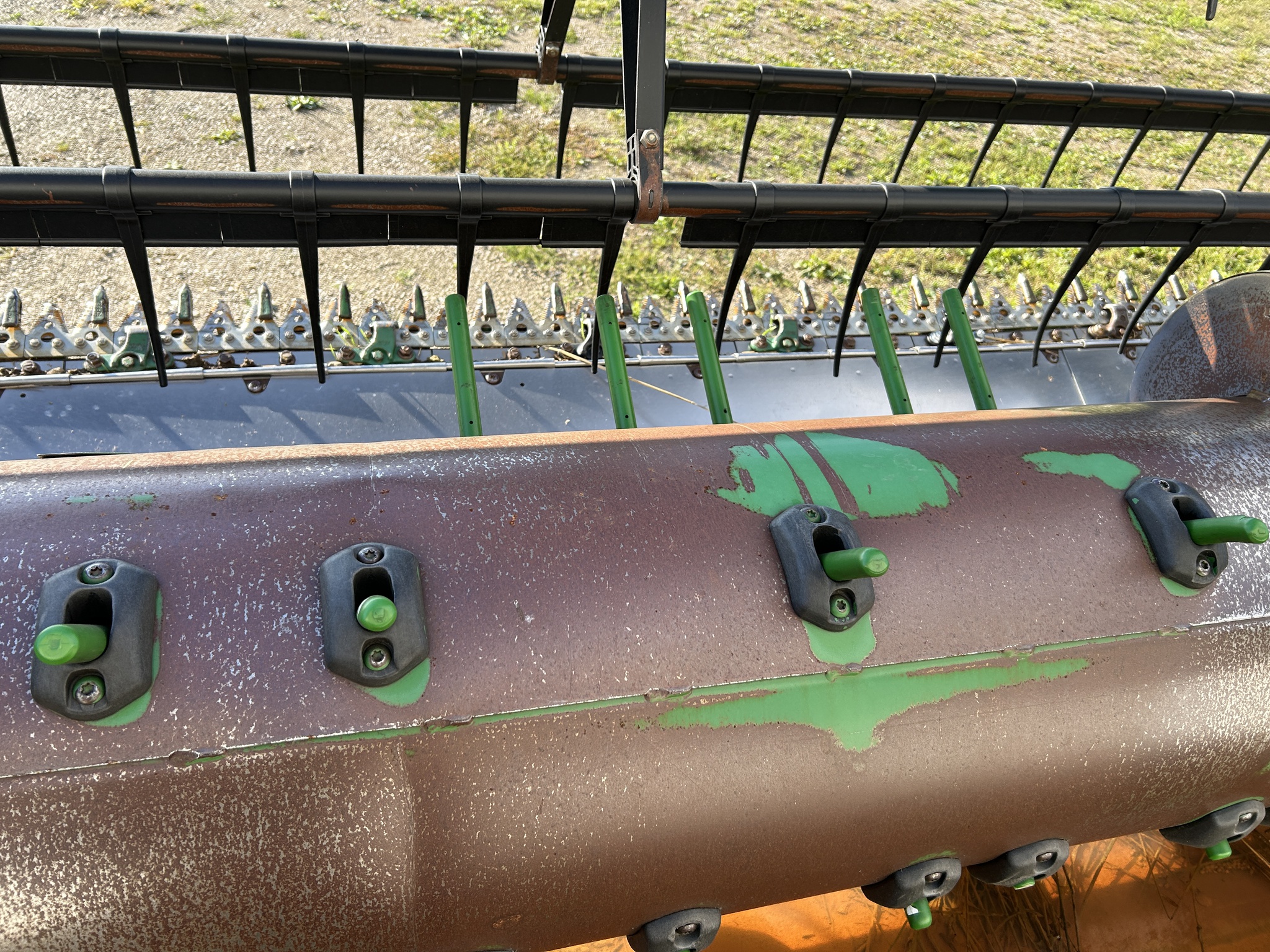 2008 John Deere 630F Image 11