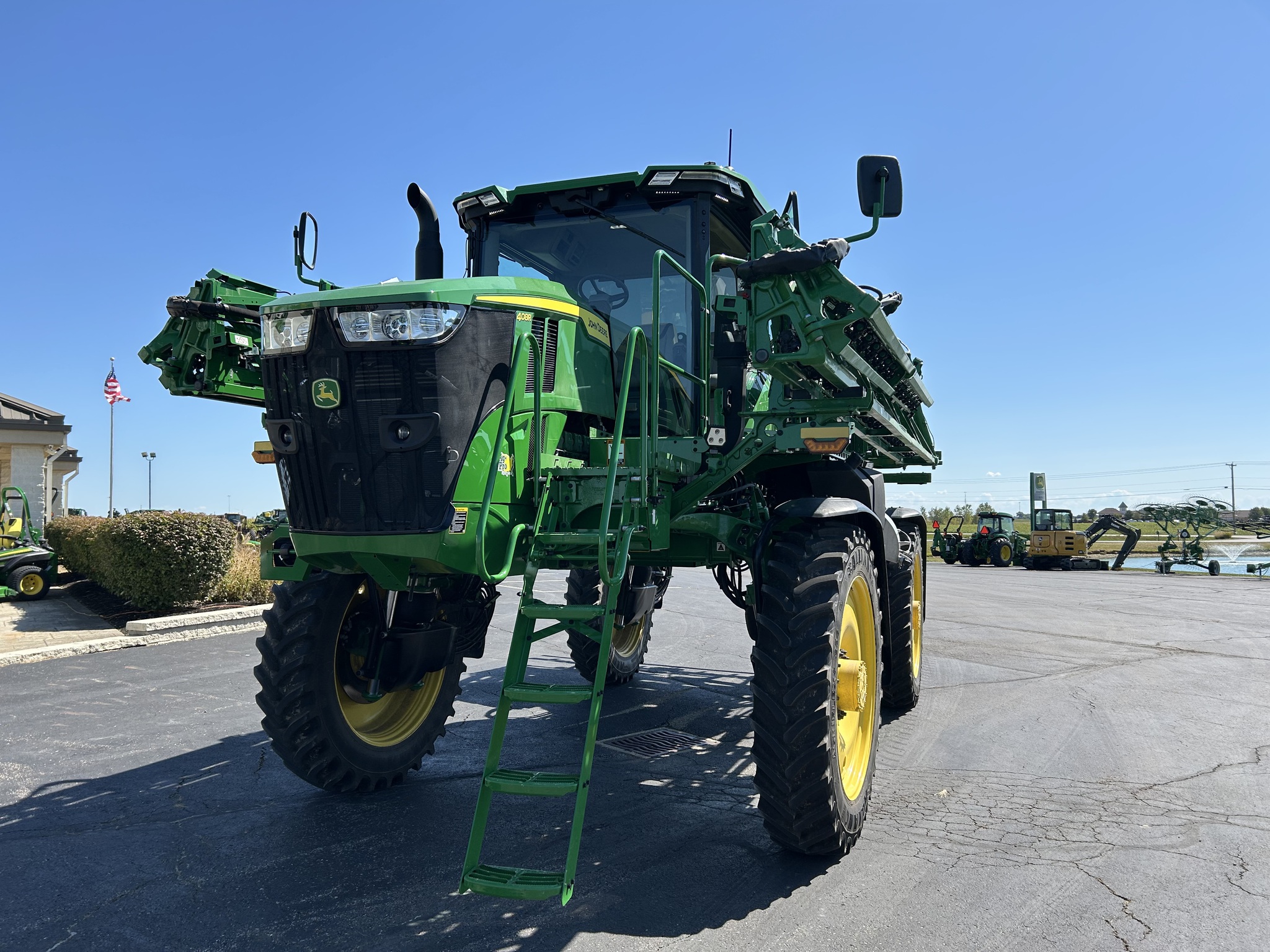 2025 John Deere 408R Image 3