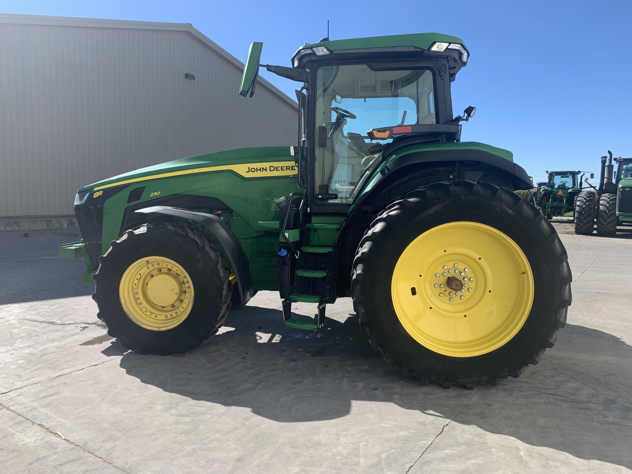 2020 John Deere 8R 230 Image 6
