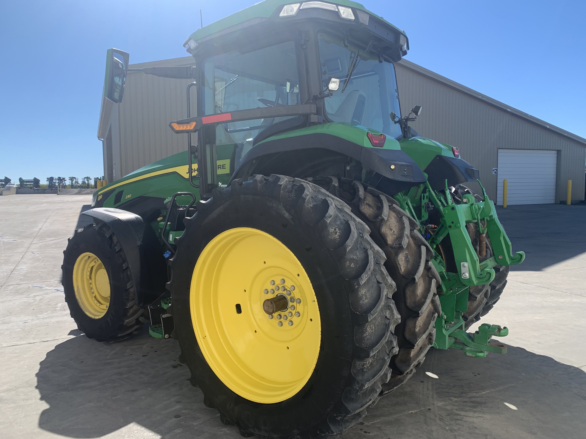 2020 John Deere 8R 230 Image 5