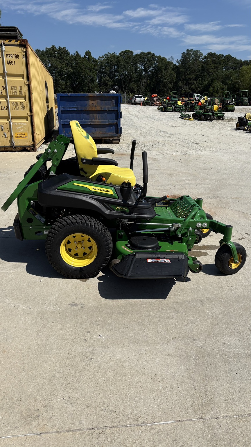 2025 John Deere Z930M Image 6