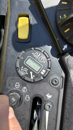 2025 John Deere Z930M-7