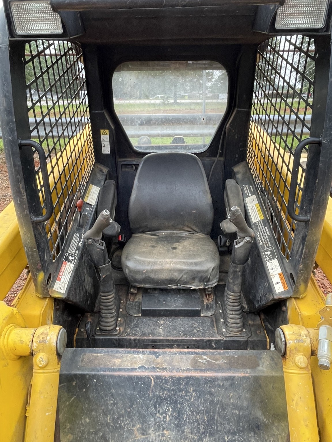 John Deere 240 Image 4