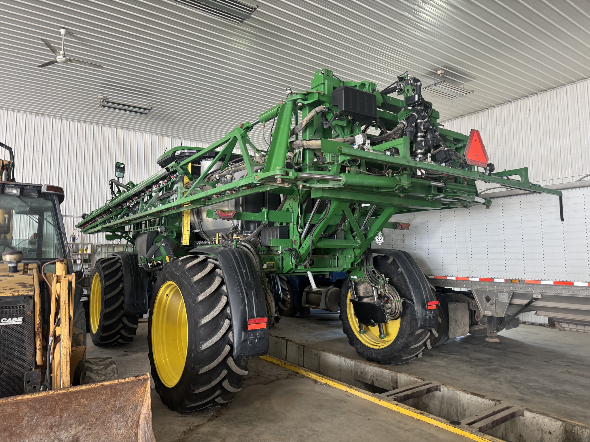 2024 John Deere 410R Image 2