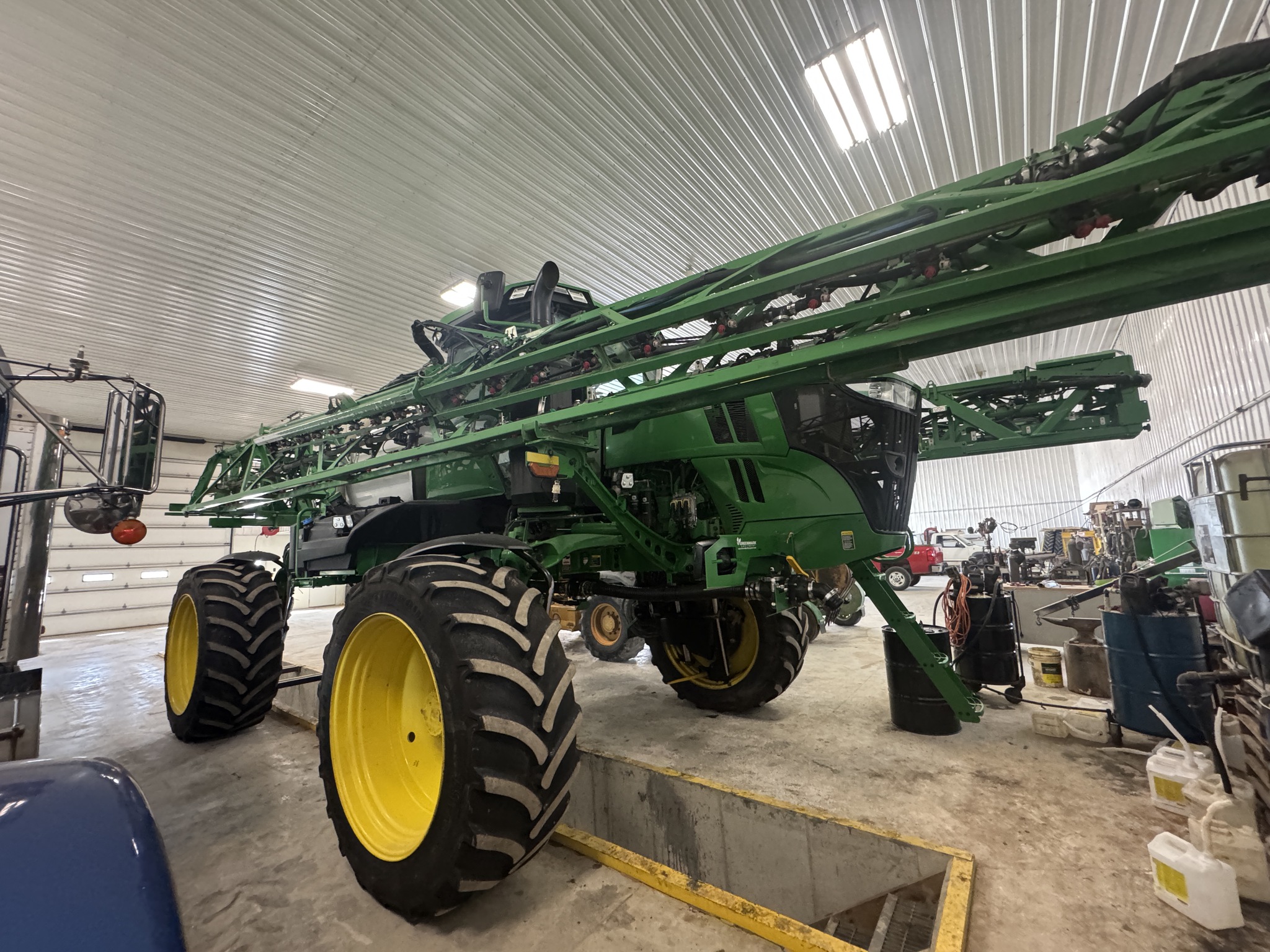 2024 John Deere 410R Image 8