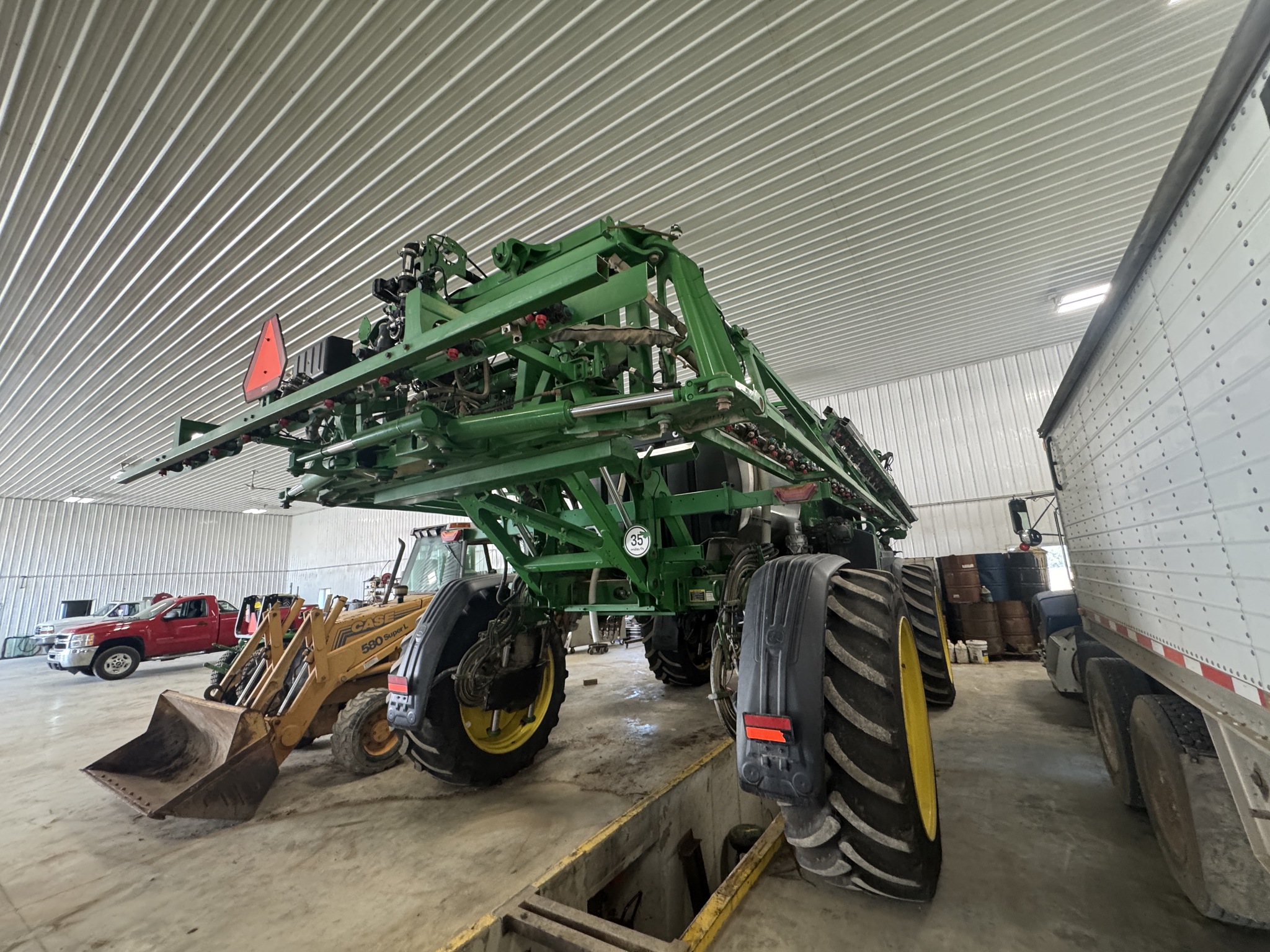 2024 John Deere 410R Image 10