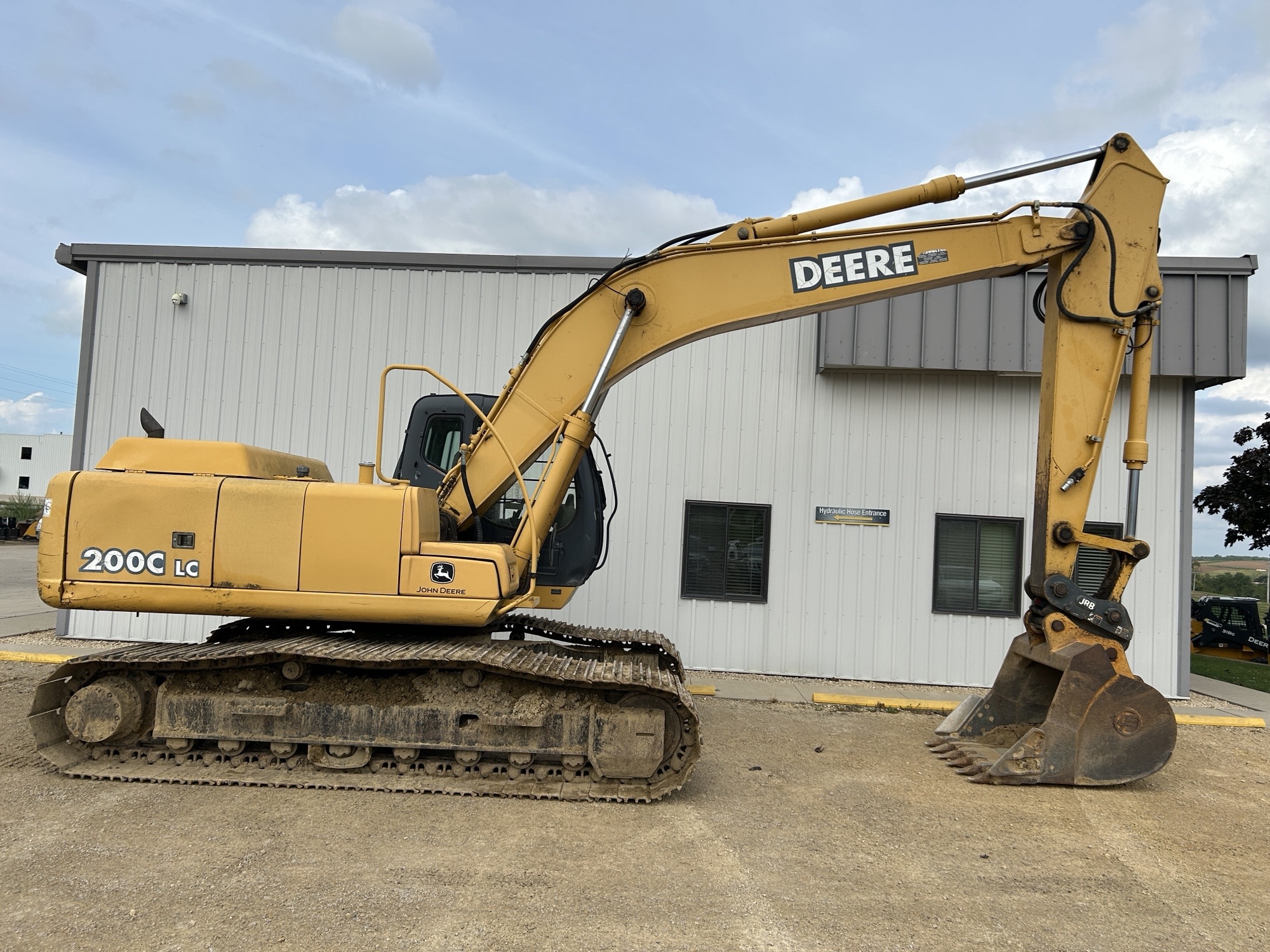 2006 John Deere 200C LC Image 2