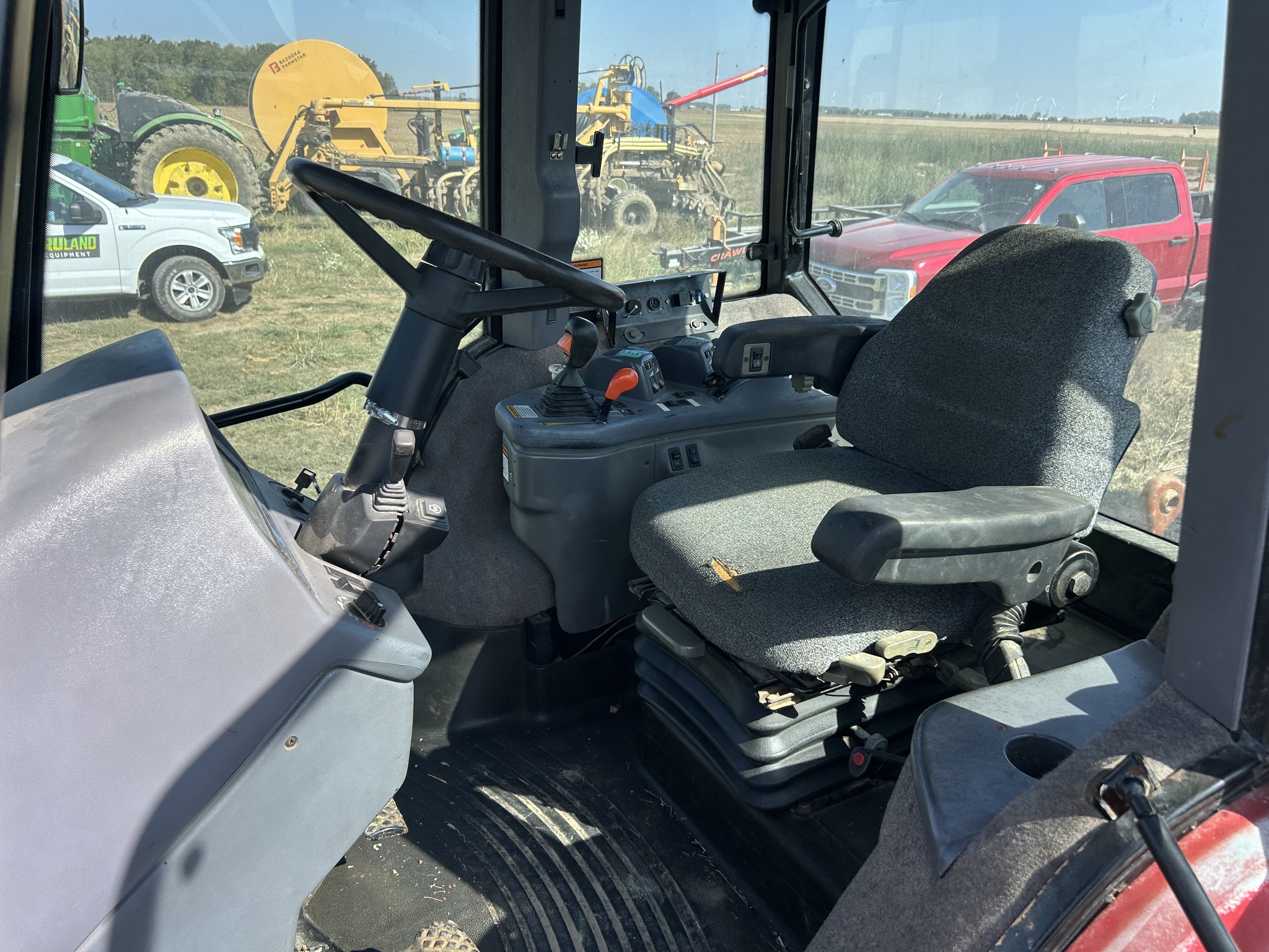 2005 Versatile 2180 Image 18