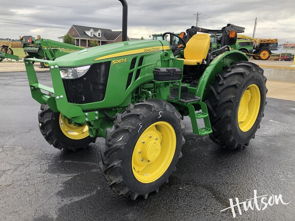 Photo of 2024 John Deere 5067E