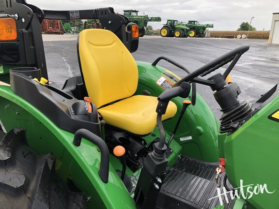 Photo of 2024 John Deere 5067E
