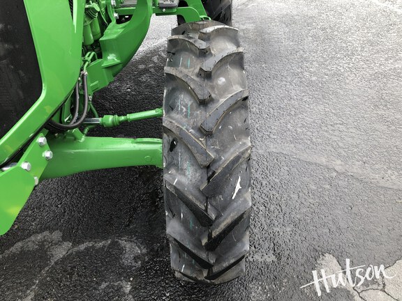 Photo of 2024 John Deere 5067E