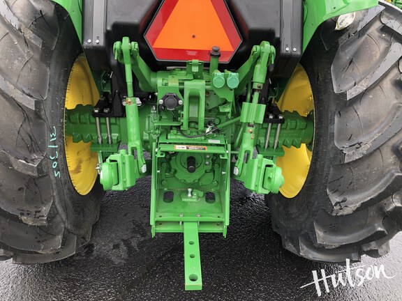 Photo of 2024 John Deere 5067E