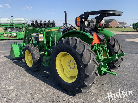 Photo of 2024 John Deere 5067E