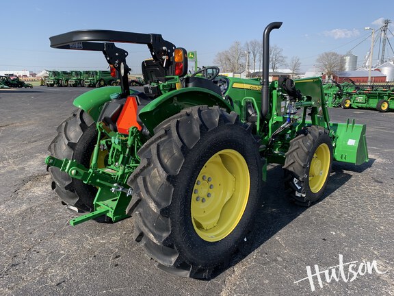 Photo of 2024 John Deere 5067E