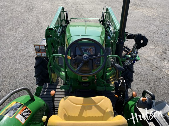Photo of 2024 John Deere 5067E
