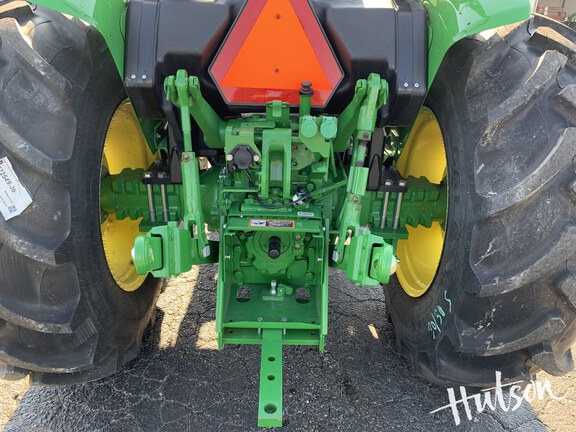 Photo of 2024 John Deere 5067E