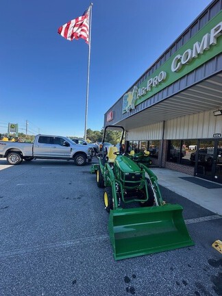 2025 John Deere 2025R-3