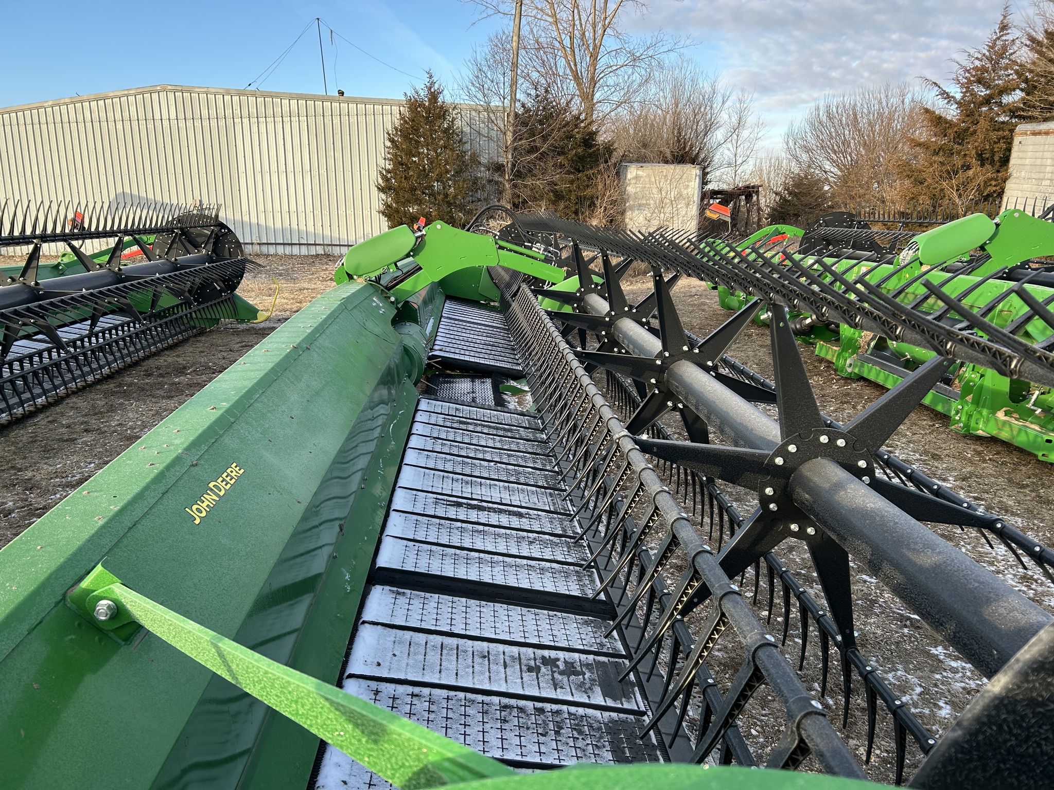  2025 John Deere RDF 40 at Heritage Tractor in Galesburg, IL