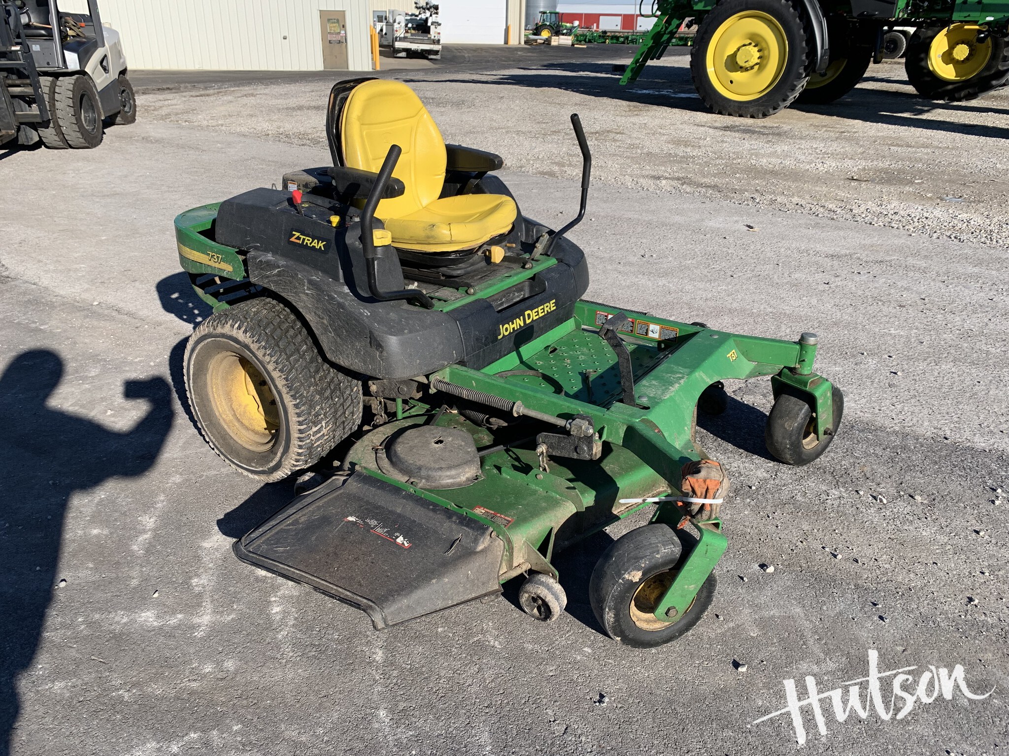 2003 John Deere 737