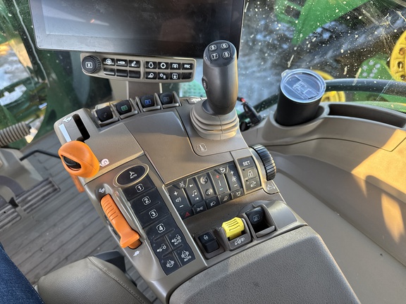 Used 2024 John Deere 7R 250 Row Crop Tractors at Horizon Ag & Turf in Lloydminster, AB - Photo18