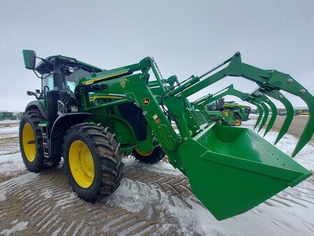 Used 2024 John Deere 7R 250 Row Crop Tractors at Horizon Ag & Turf in Lloydminster, AB - Photo2
