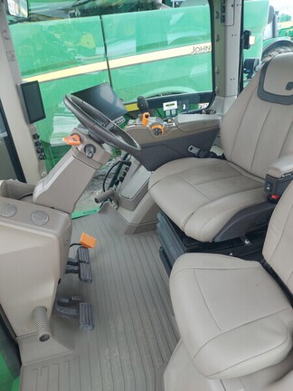 Used 2024 John Deere 7R 250 Row Crop Tractors at Horizon Ag & Turf in Lloydminster, AB - Photo13