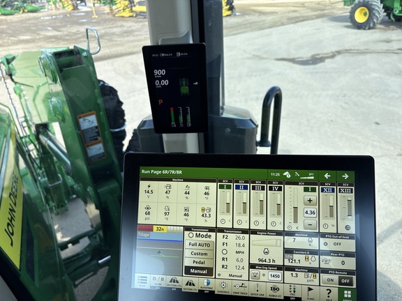 Used 2024 John Deere 7R 250 Row Crop Tractors at Horizon Ag & Turf in Mayerthorpe, AB - Photo17