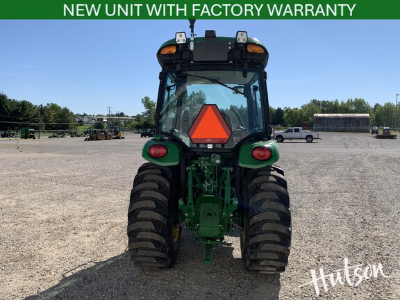 Photo of 2024 John Deere 3046R