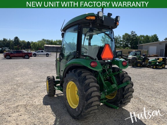 Photo of 2024 John Deere 3046R