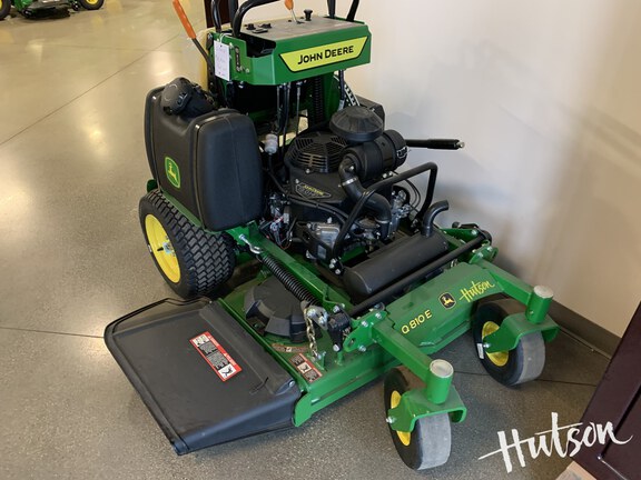 Photo of 2024 John Deere Q810E