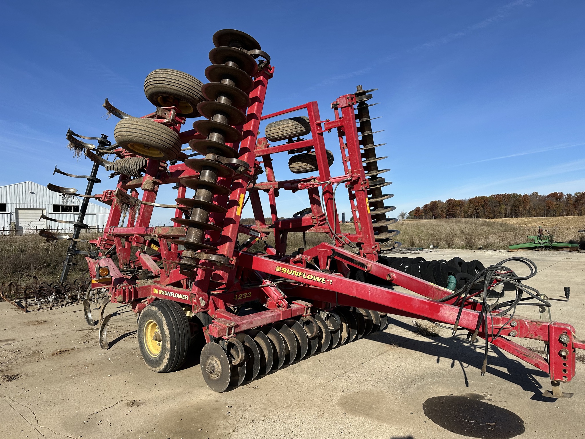 2010 Sunflower 4233-21 Image 1