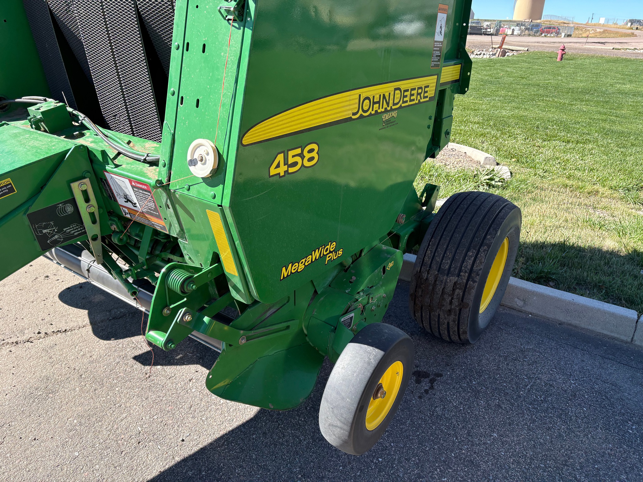 2008 John Deere 458 Image 9