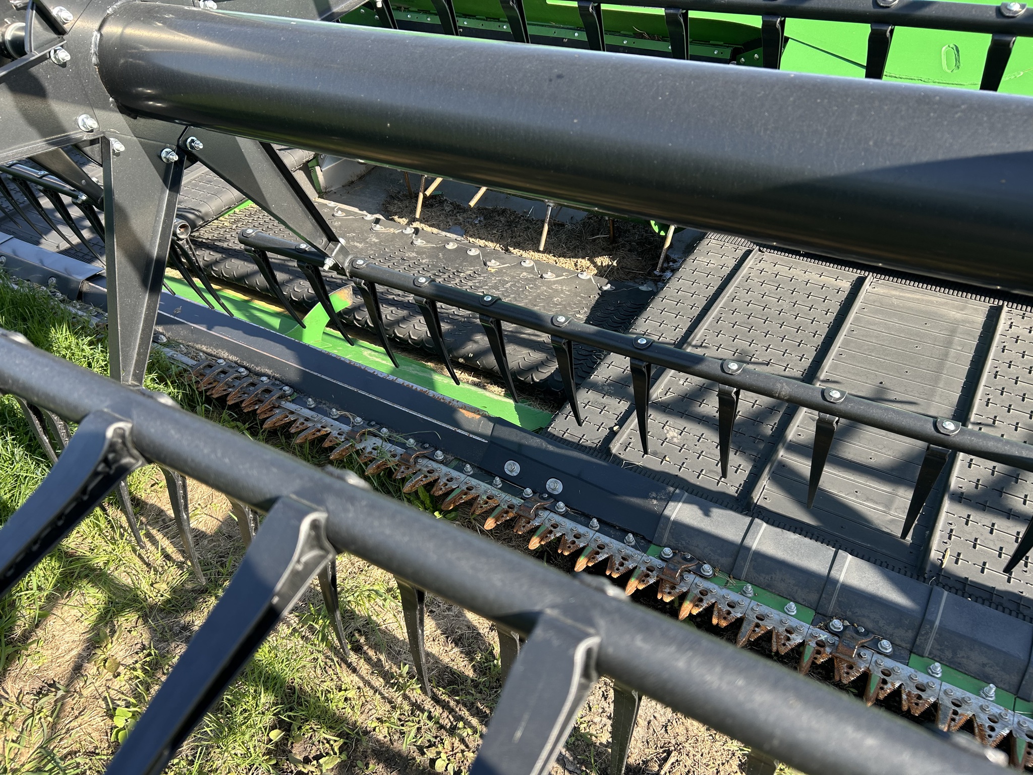  2025 John Deere RDF 40 at Heritage Tractor in Galesburg, IL