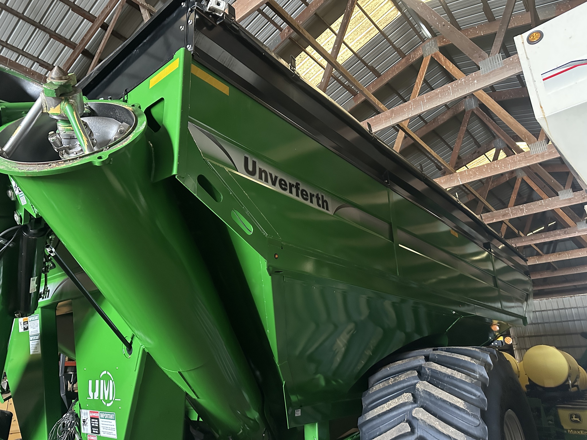 2022 Unverferth 1319 Image 7