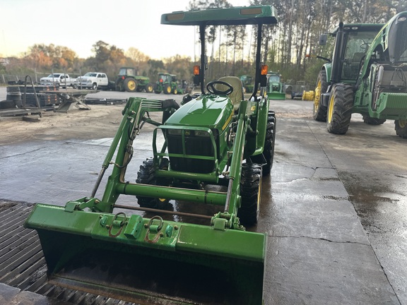 2016 John Deere 3032E Photo 4