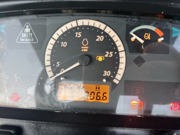 2016 John Deere 3032E Photo 6