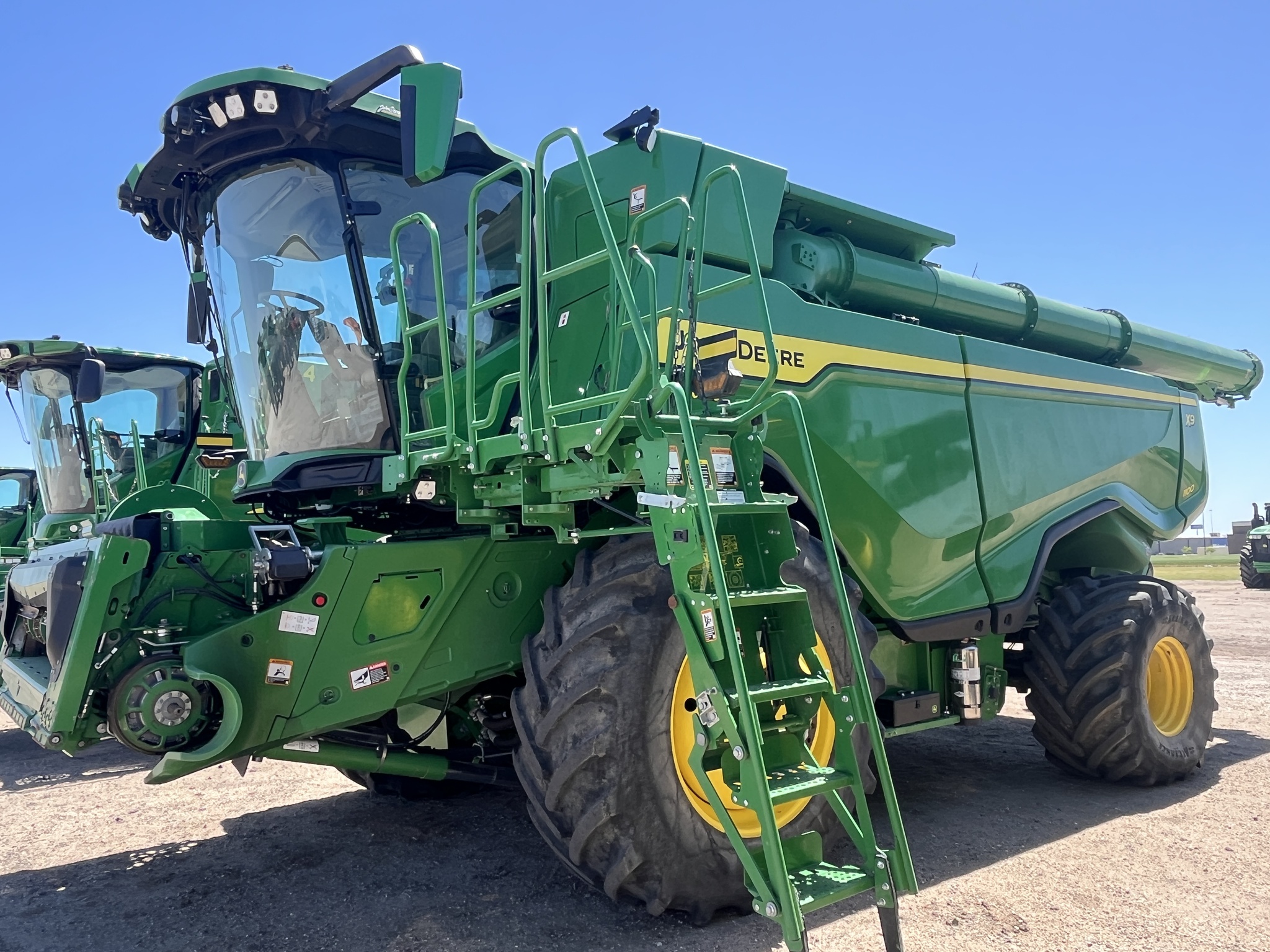 2024 John Deere X9 1100 Image 3