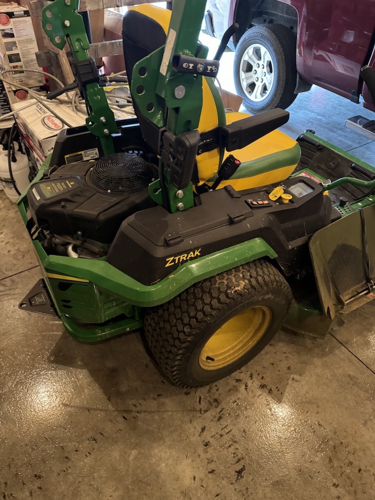 2024 John Deere Z545R Image 3