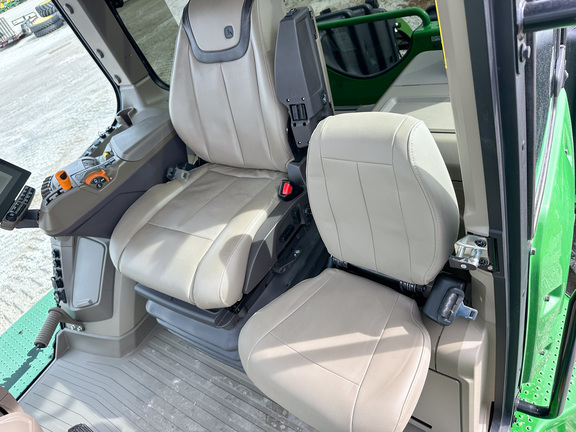 2024 John-Deere 9R 640