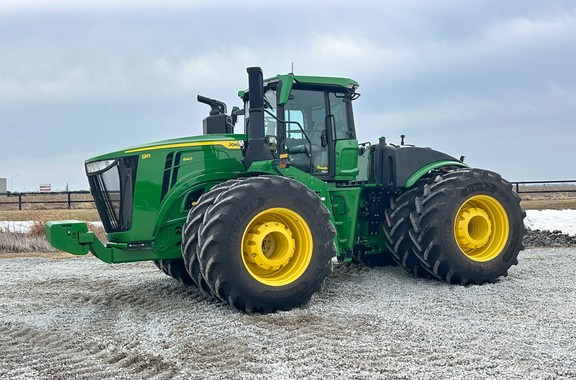 2024 John-Deere 9R 640
