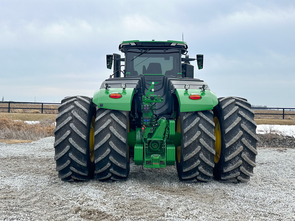 2024 John-Deere 9R 640