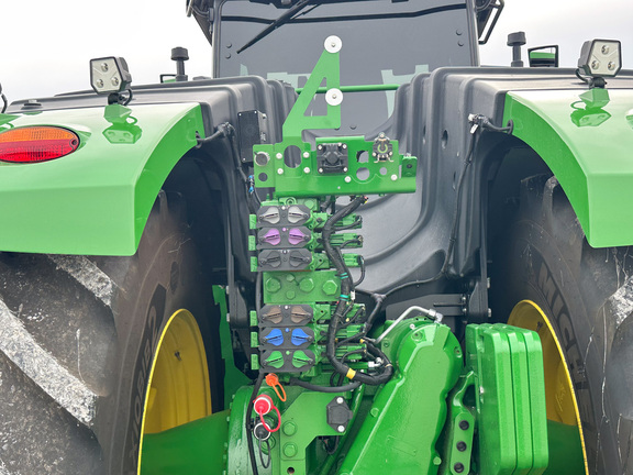 2024 John-Deere 9R 640