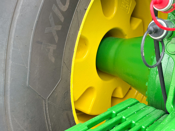 2024 John-Deere 9R 640