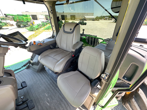 2024 John-Deere 9R 640